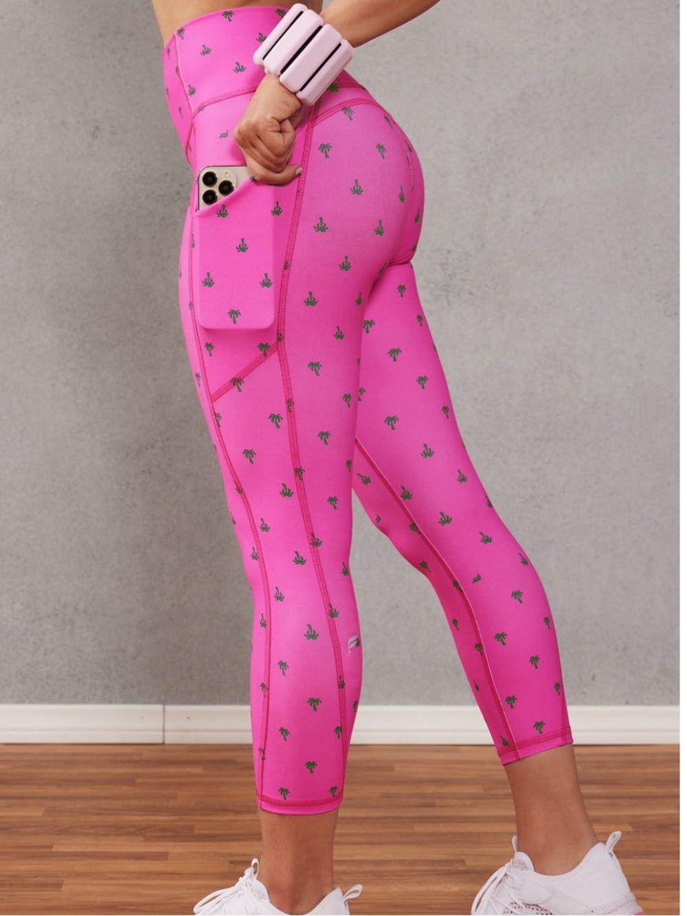 Fabletics Hot Pink Palm-Print 🌴 Oasis High-Waisted Capri Leggings
